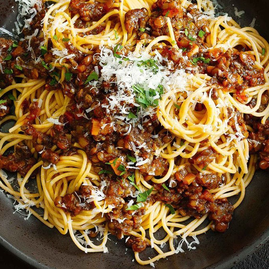 Mushroom and lentil bolognaise