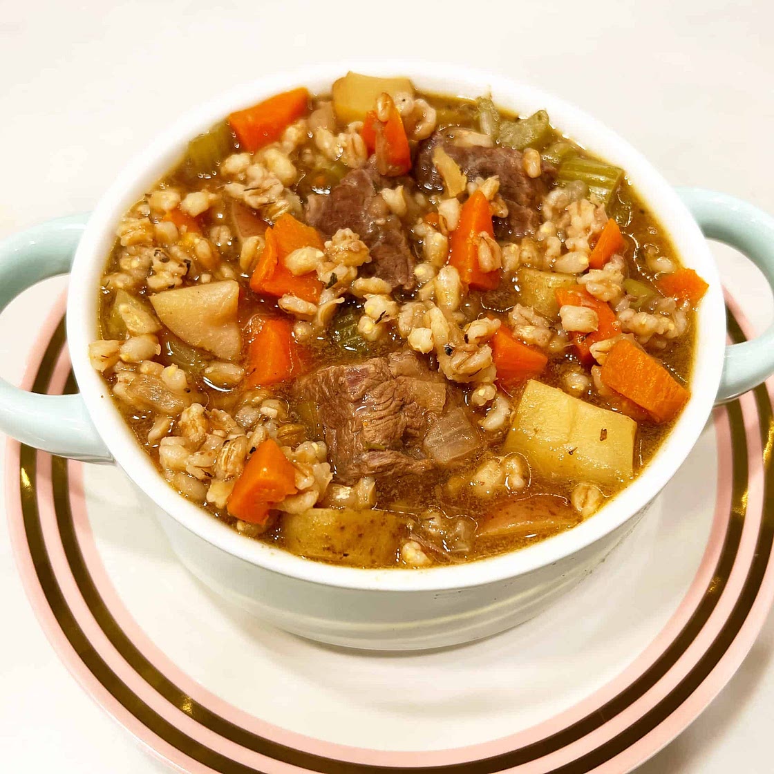 Instant Pot Beef & Barley Soup