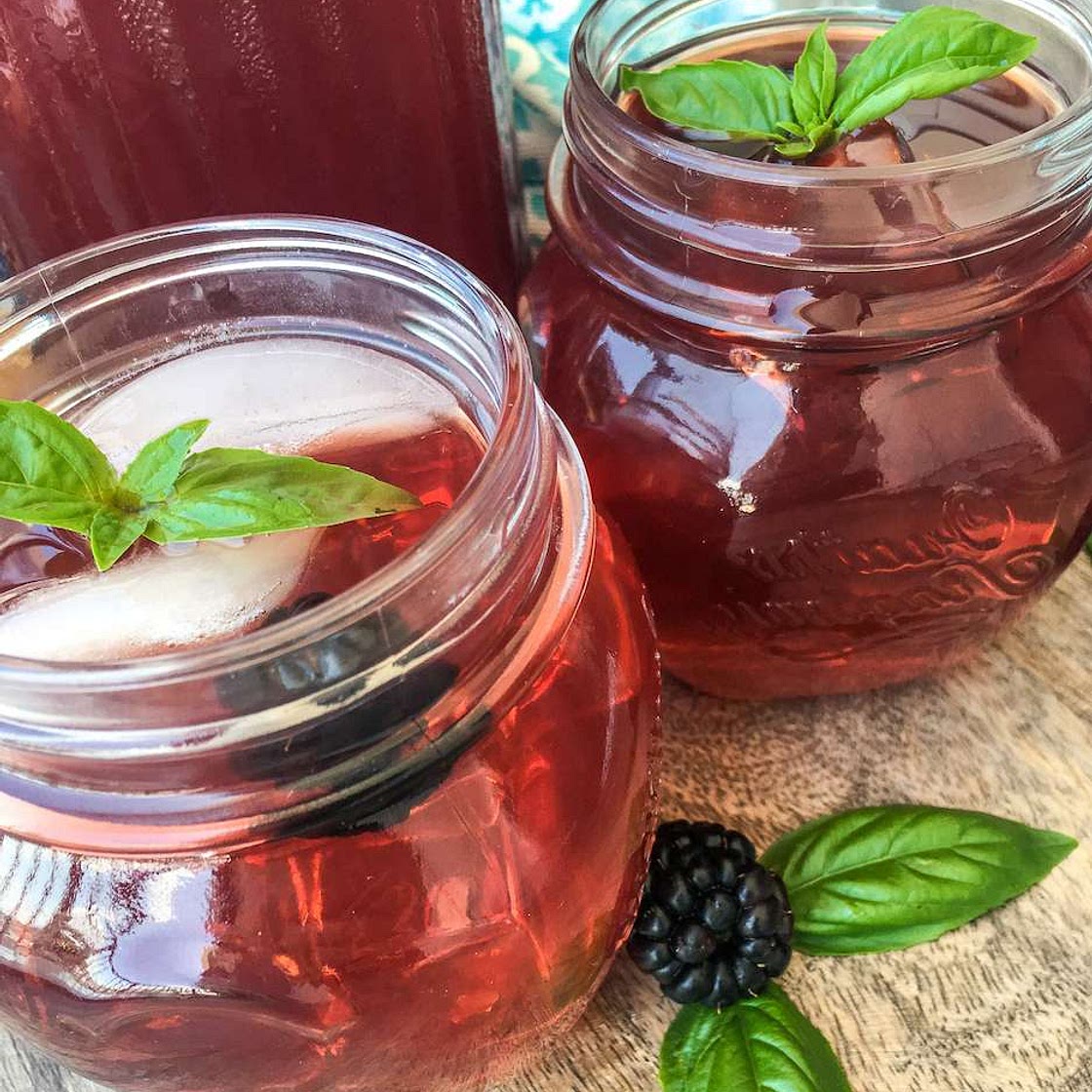 Instant Pot Blackberry Iced Tea