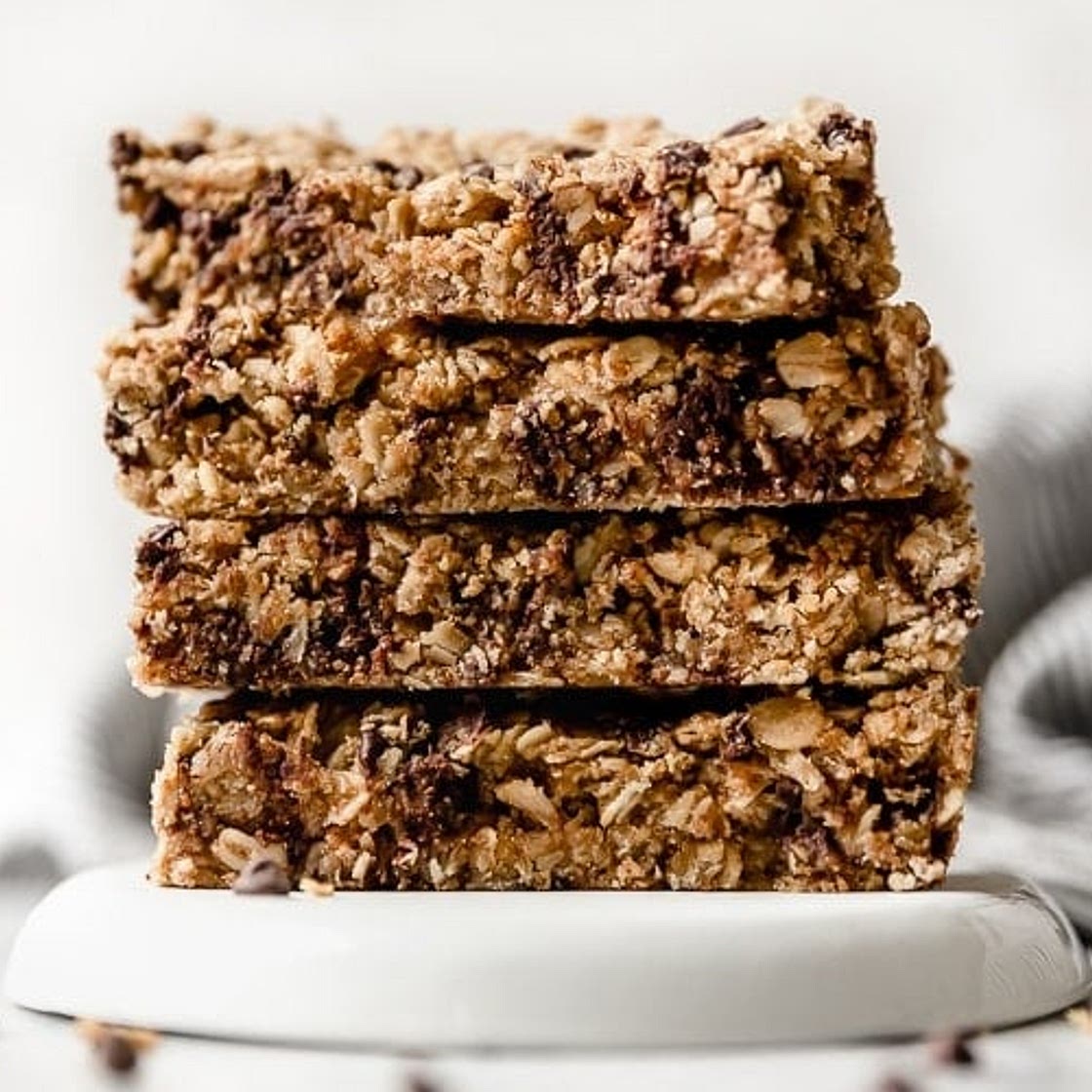 5-Ingredient Peanut Butter Granola Bars