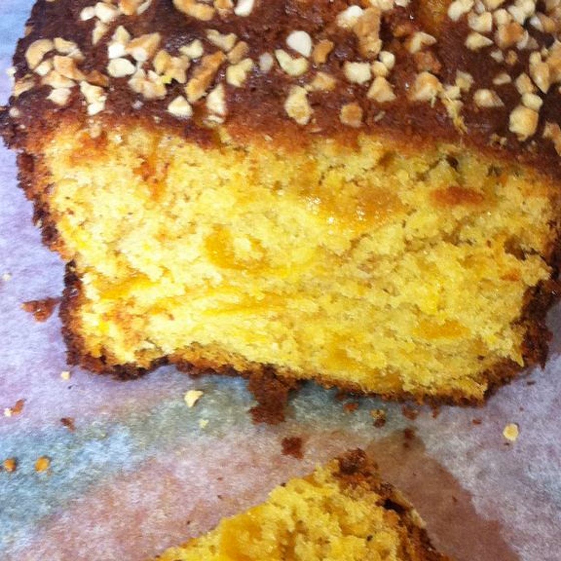 Cake aux abricots et aux amandes