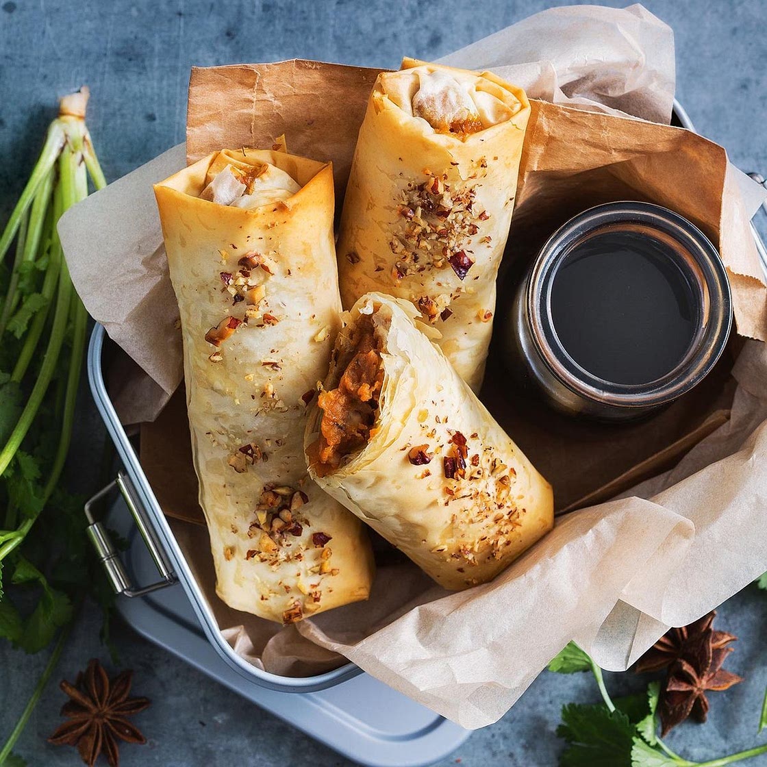 Vegan snag-free sausage rolls