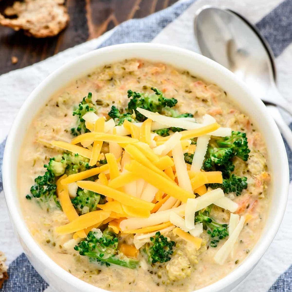 Slow Cooker Broccoli and Cheese Soup