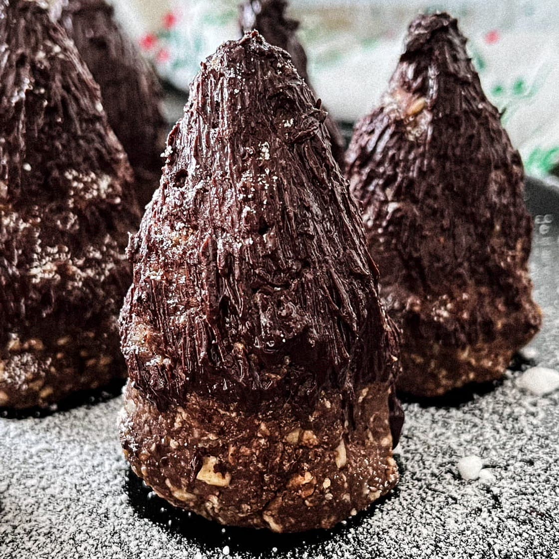 NO-BAKE Christmas Tree Cookies