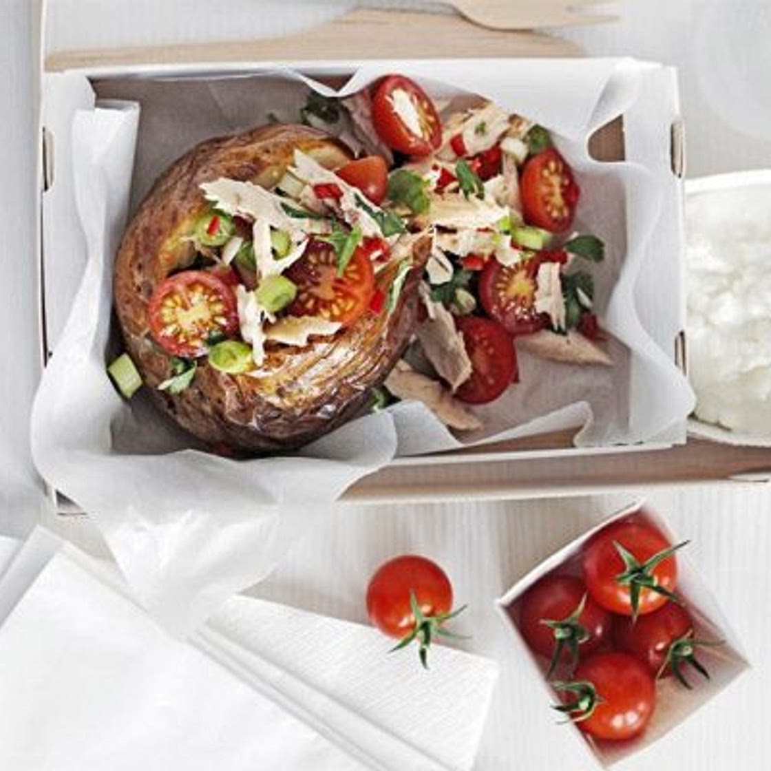 Spicy tuna & cottage cheese jacket