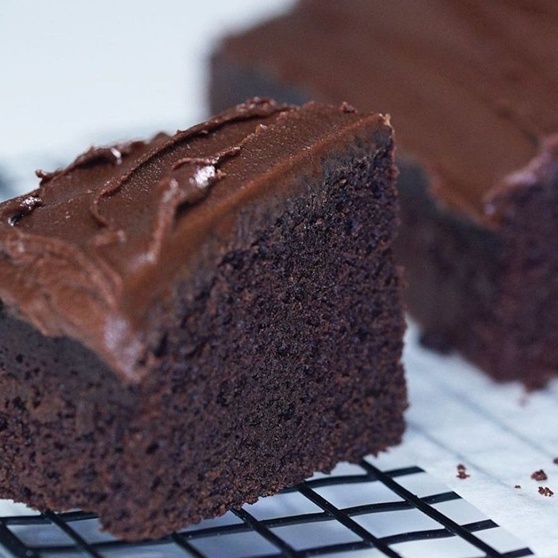 Quick-mix chocolate cake recipe