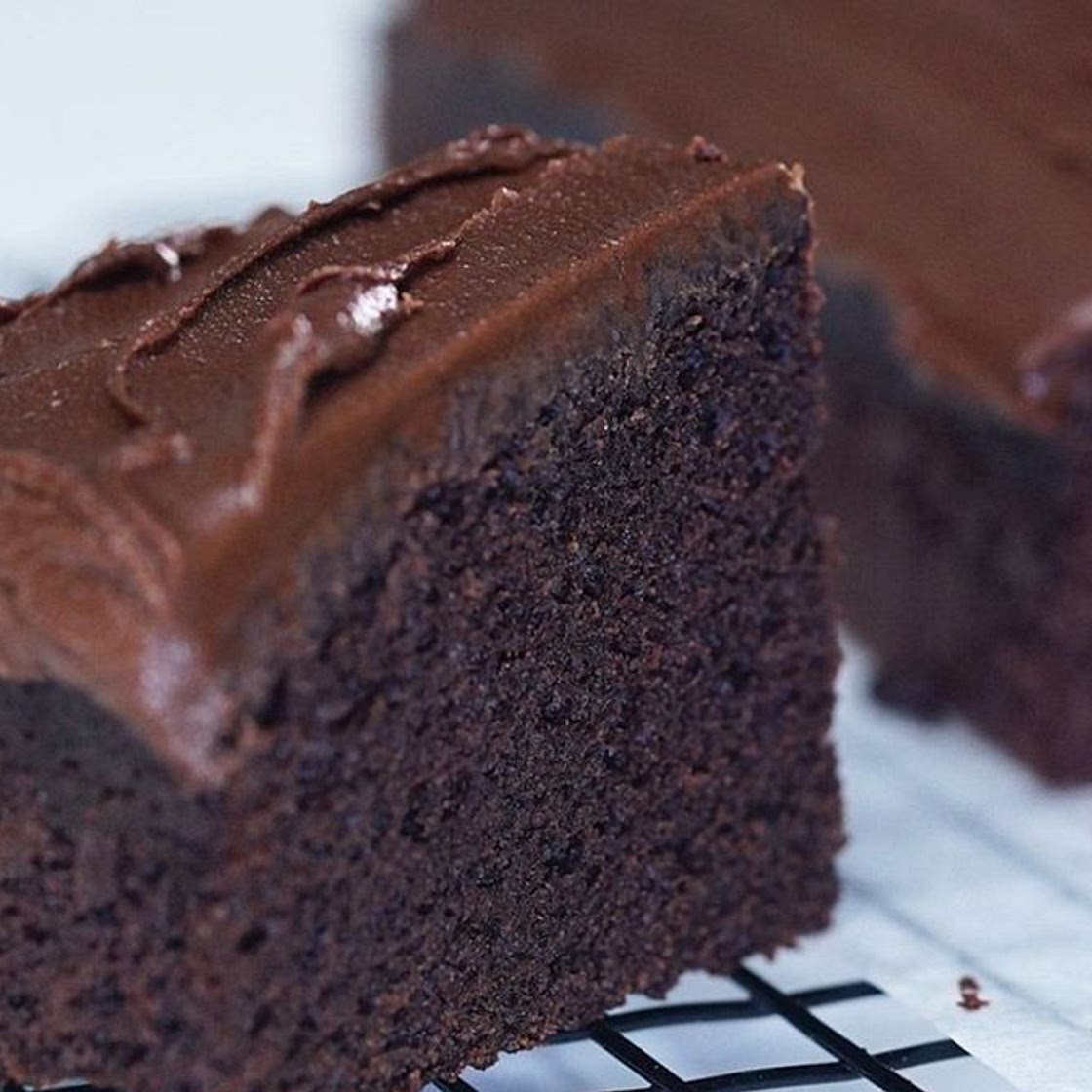 Quick-mix chocolate cake recipe