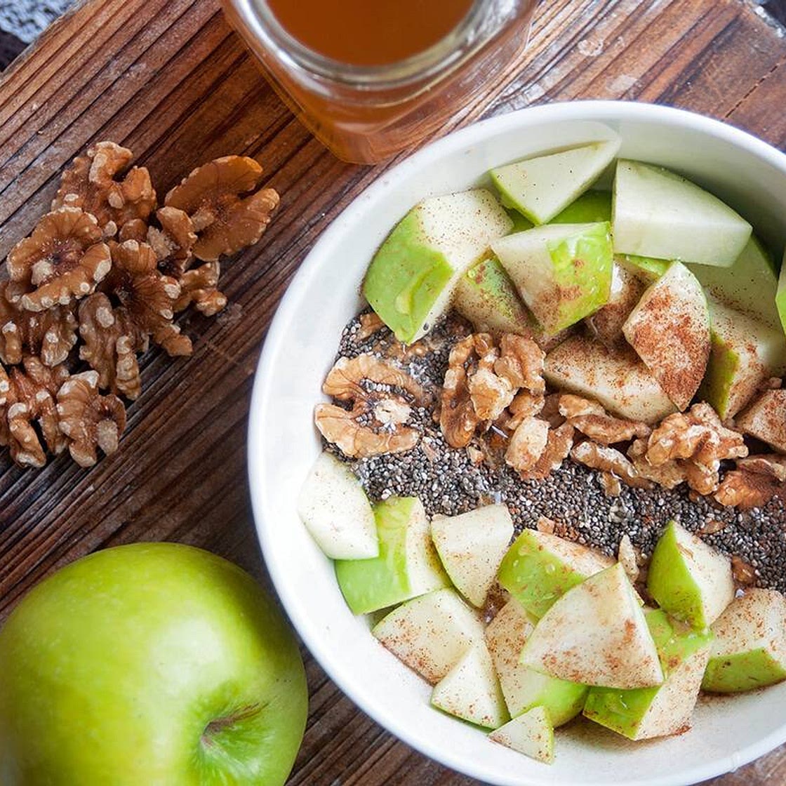 Apple Cinnamon Yogurt Bowl