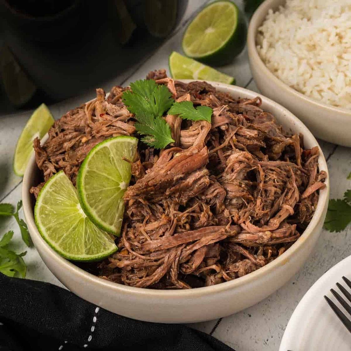 Slow Cooker Chipotle Barbacoa