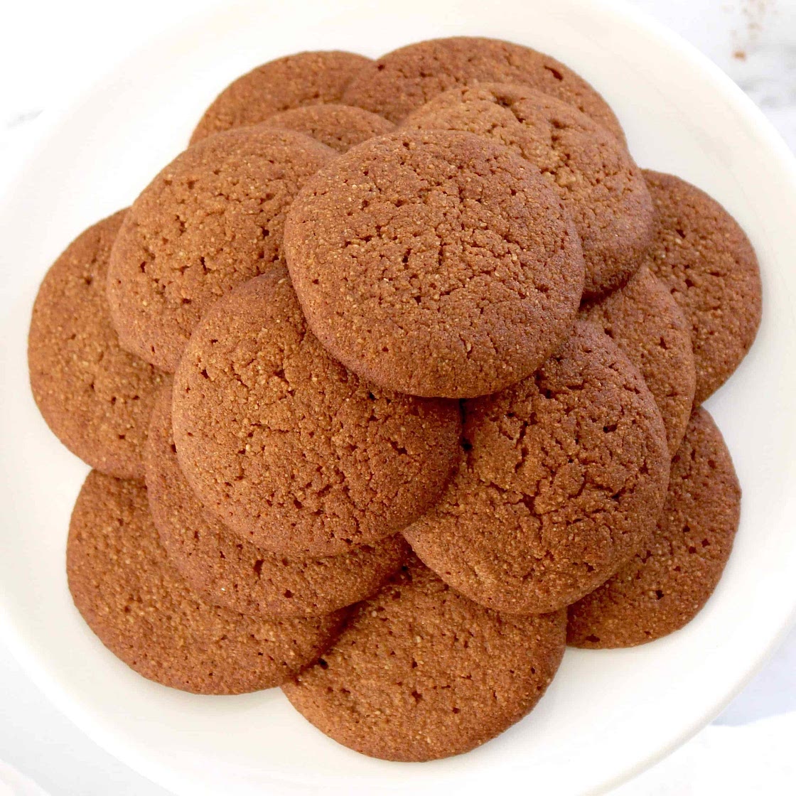Keto Gingerbread Cookies