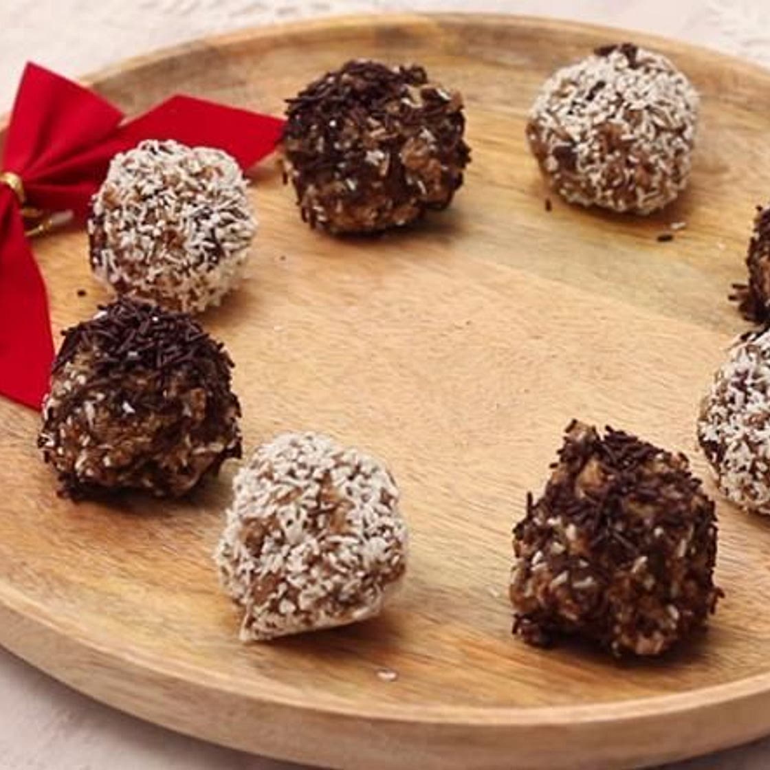Nanna's Rum Balls Recipe