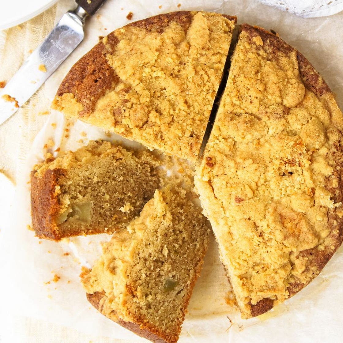 Cinnamon and Pear Crumble Cake recipe