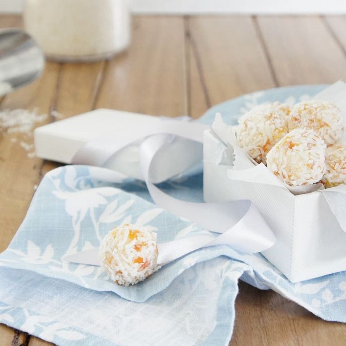 Apricot Balls recipe