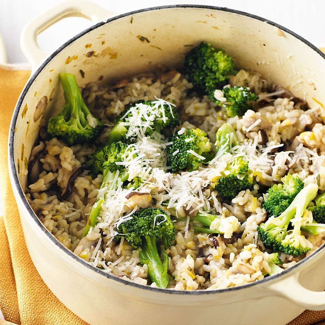 Oven-baked mushroom risotto