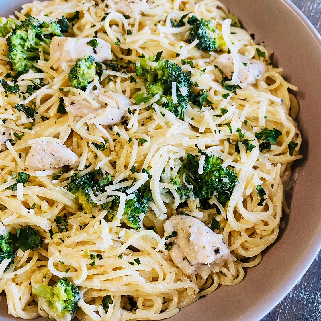One Pot Chicken Broccoli Pasta