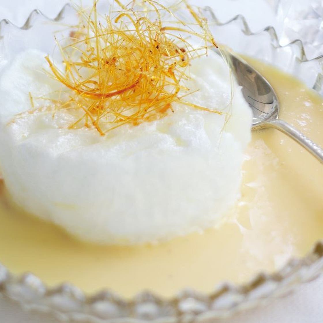 Floating islands with spun sugar