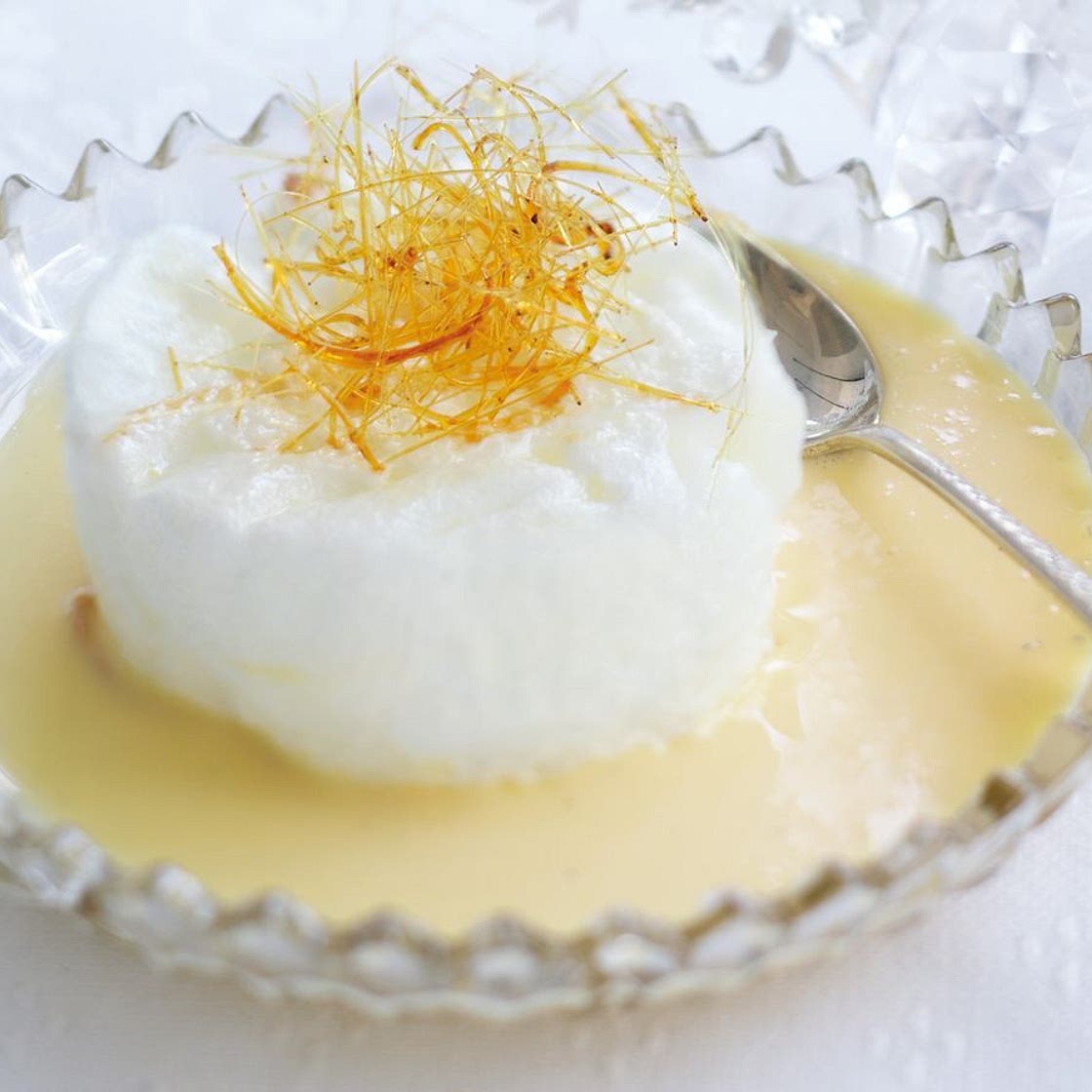 Floating islands with spun sugar