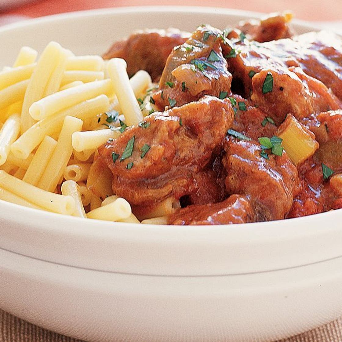 Rich tomato beef casserole