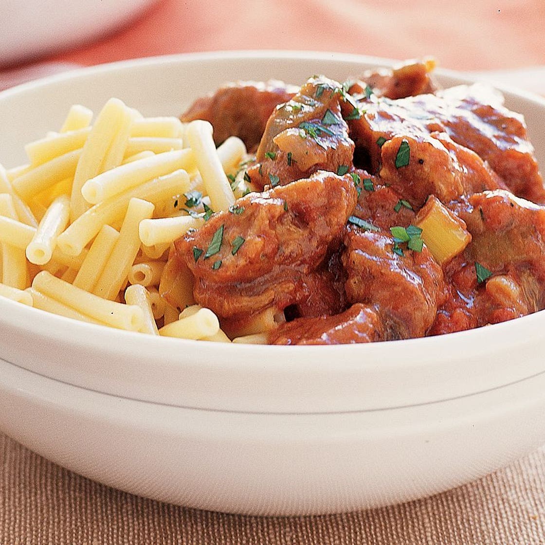 Rich tomato beef casserole