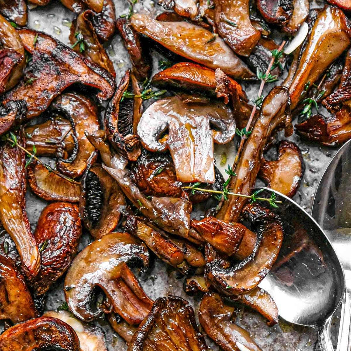 Crispy Roasted Mushrooms with Garlic & Thyme