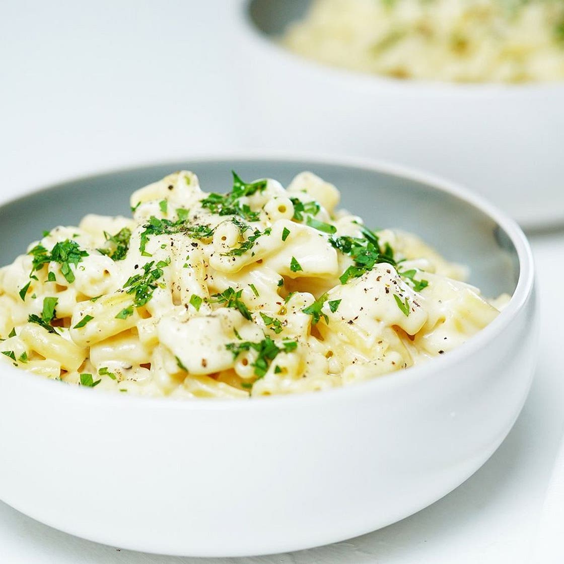 Classic and simple macaroni cheese recipe
