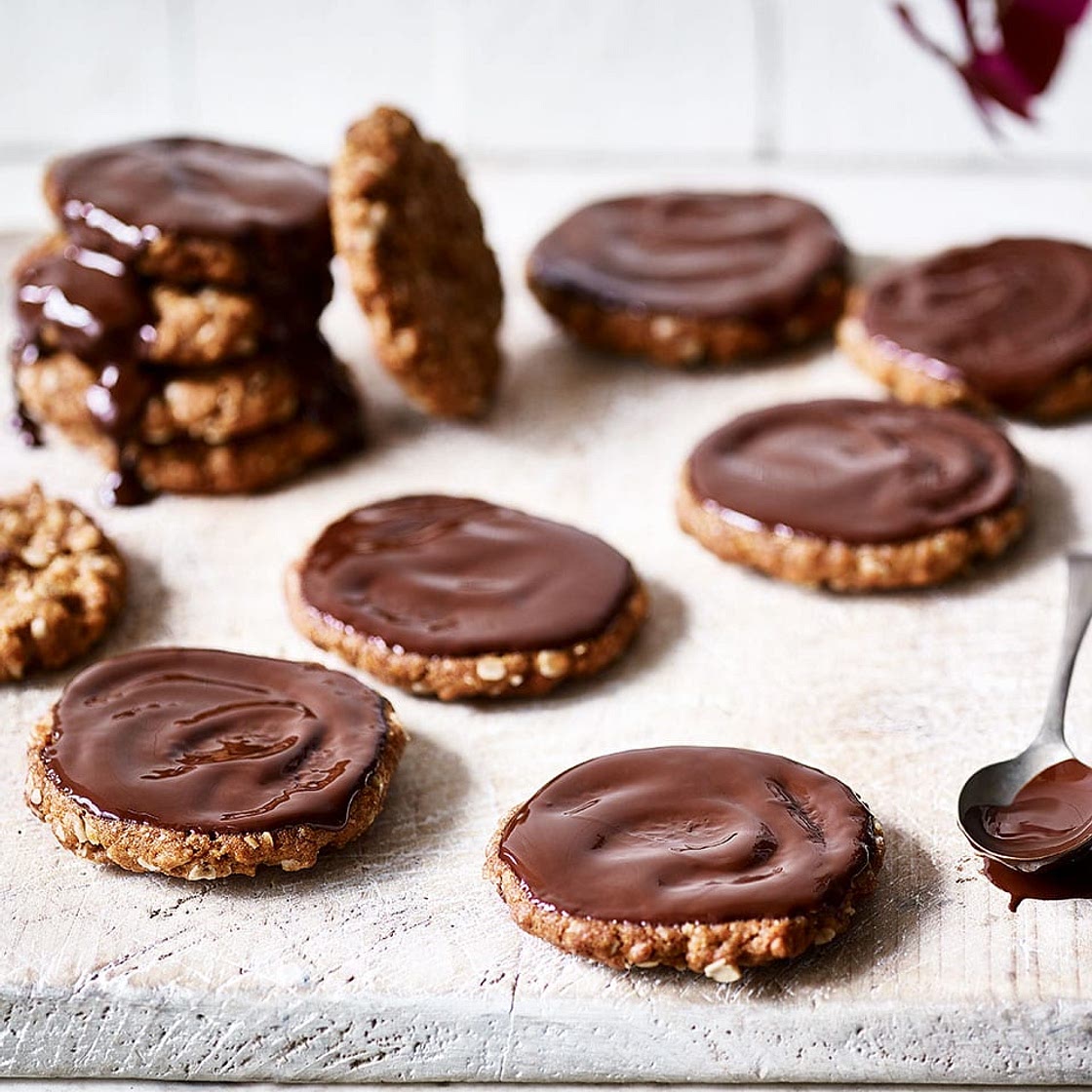 Chocolate hobnob-style biscuits (vegan)