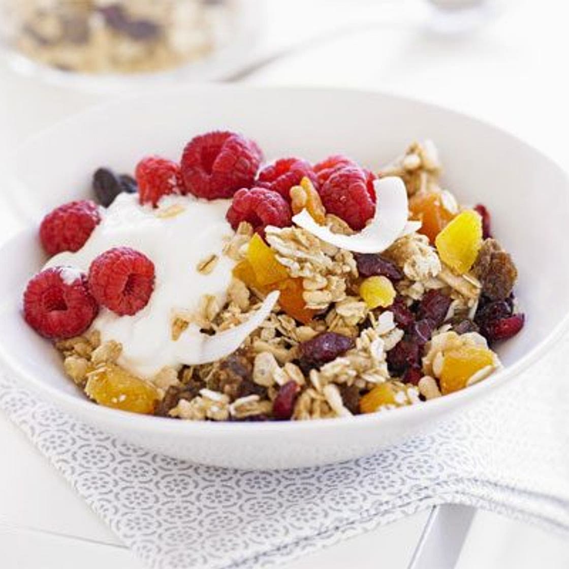 Fruit & nut granola