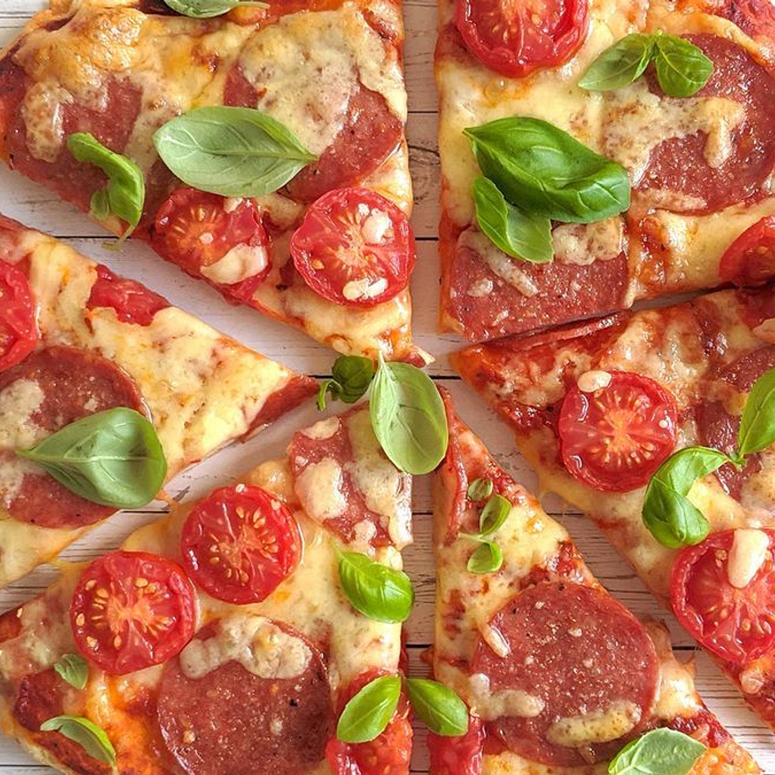 Pepperoni pizza without yeast