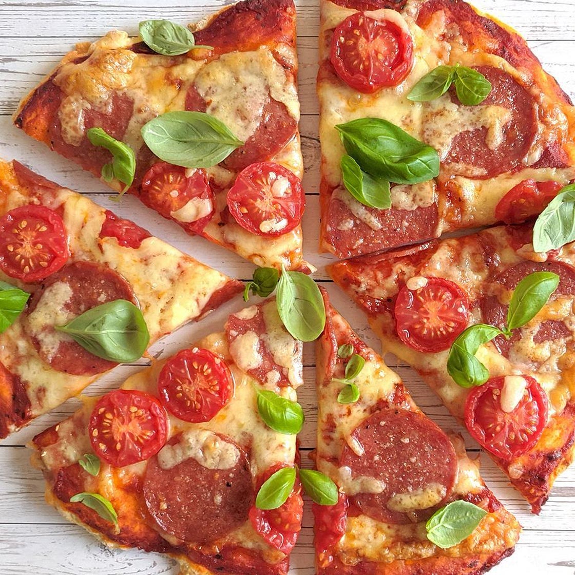 Pepperoni pizza without yeast