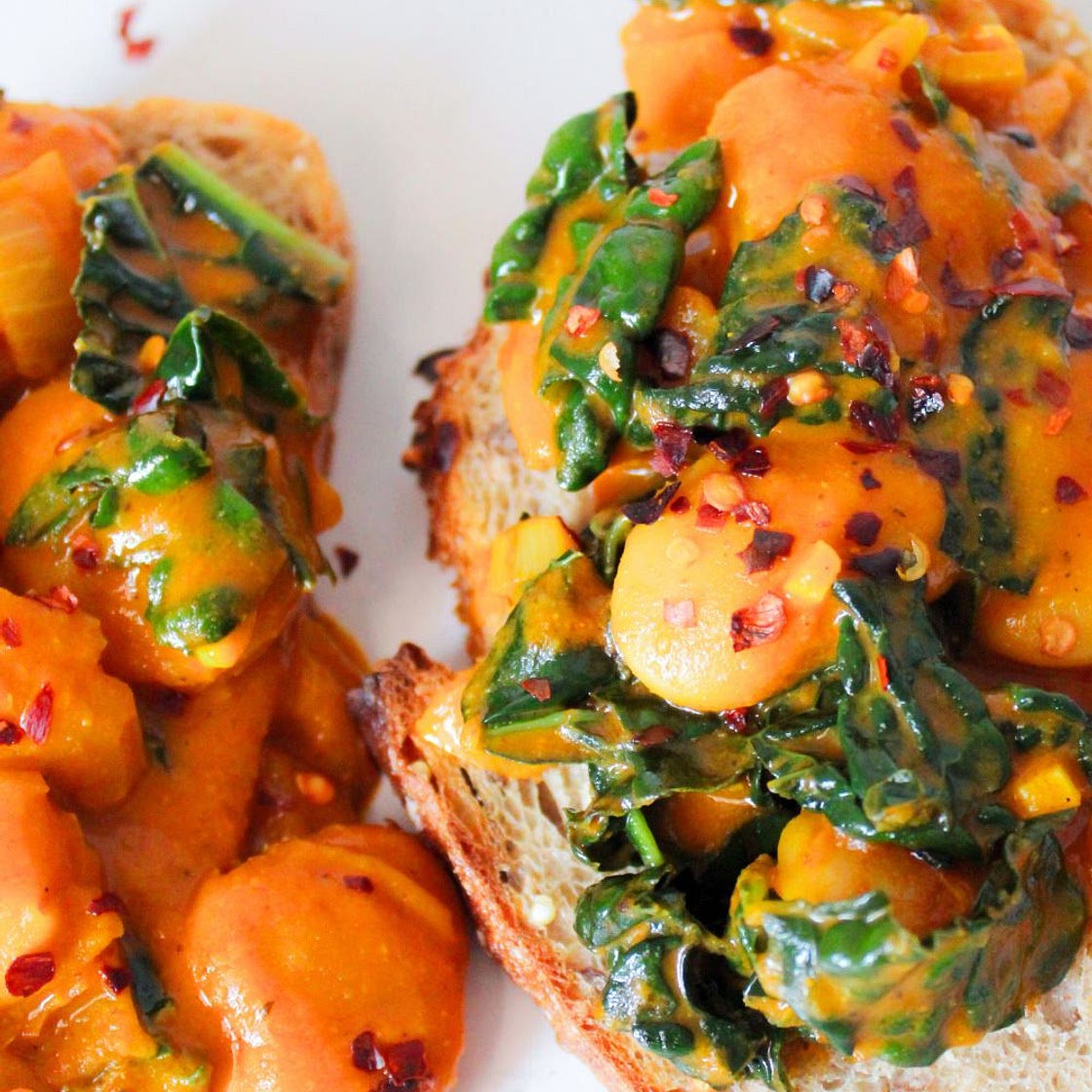 Creamy Curry Butterbeans on Toast