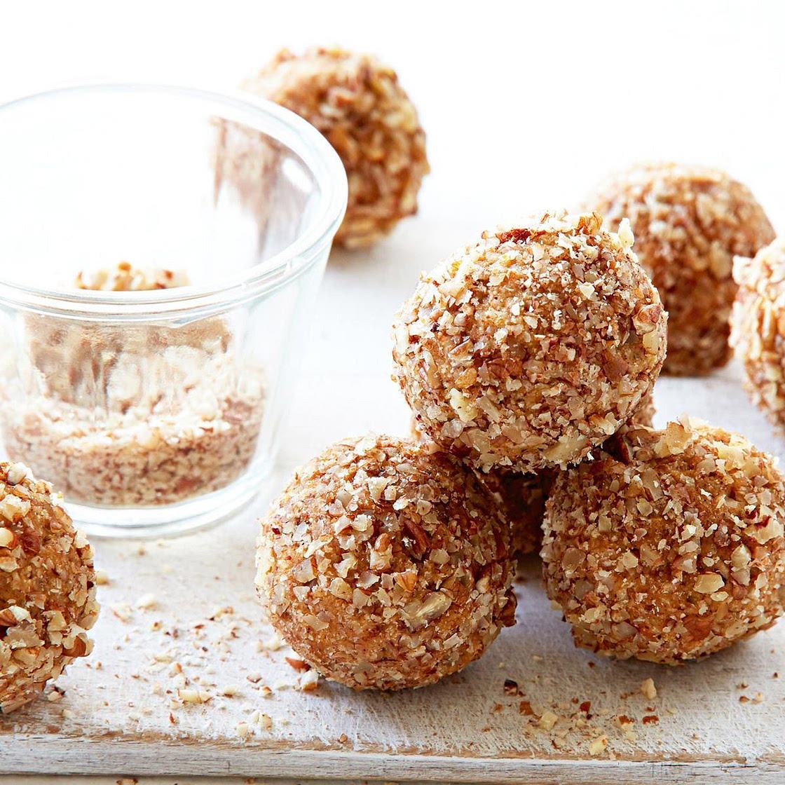 Pecan and pumpkin pie bliss balls