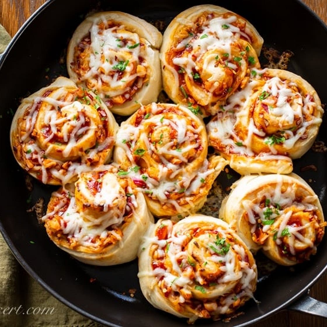 Cheesy BBQ Chicken Pizza Rolls