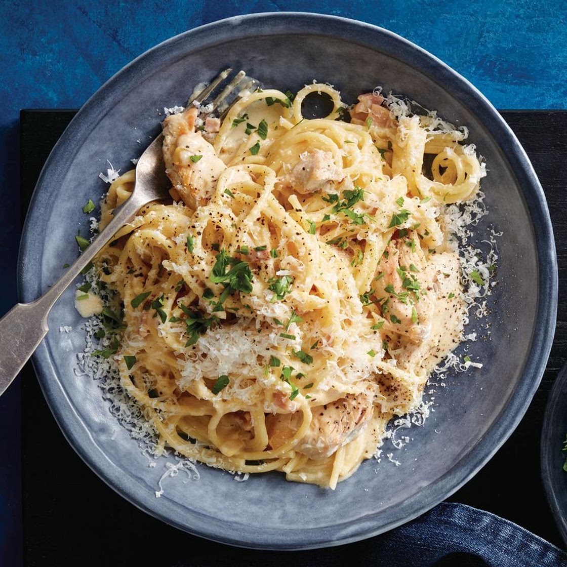 Slow cooker creamy chicken carbonara recipe