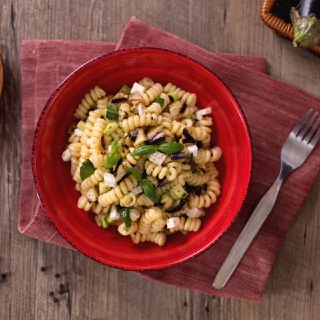 Fusilli bucati melanzane e zucchine con primosale
