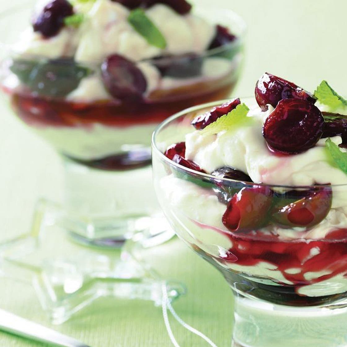 Cherry meringue desserts