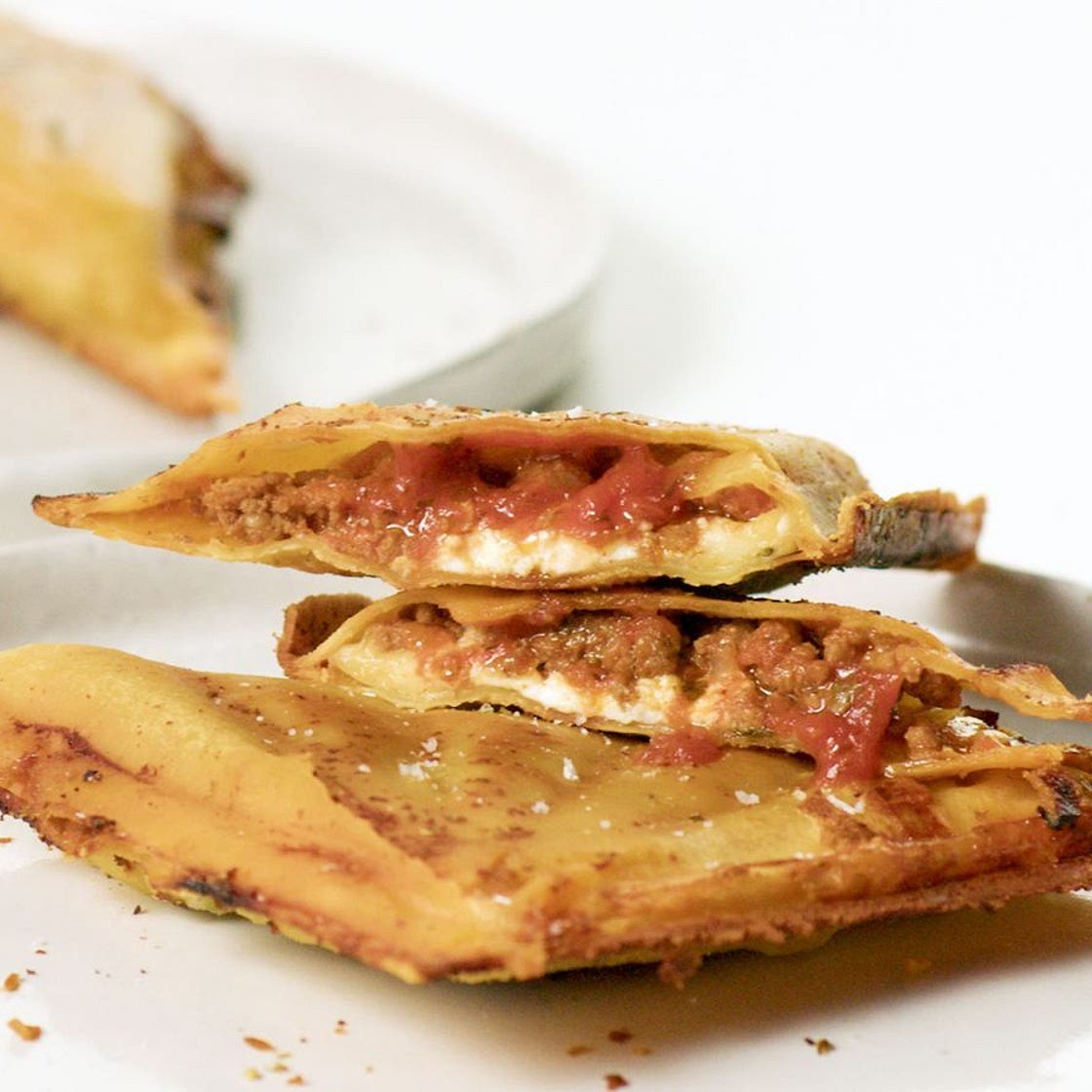 10-minute jaffle maker lasagne recipe