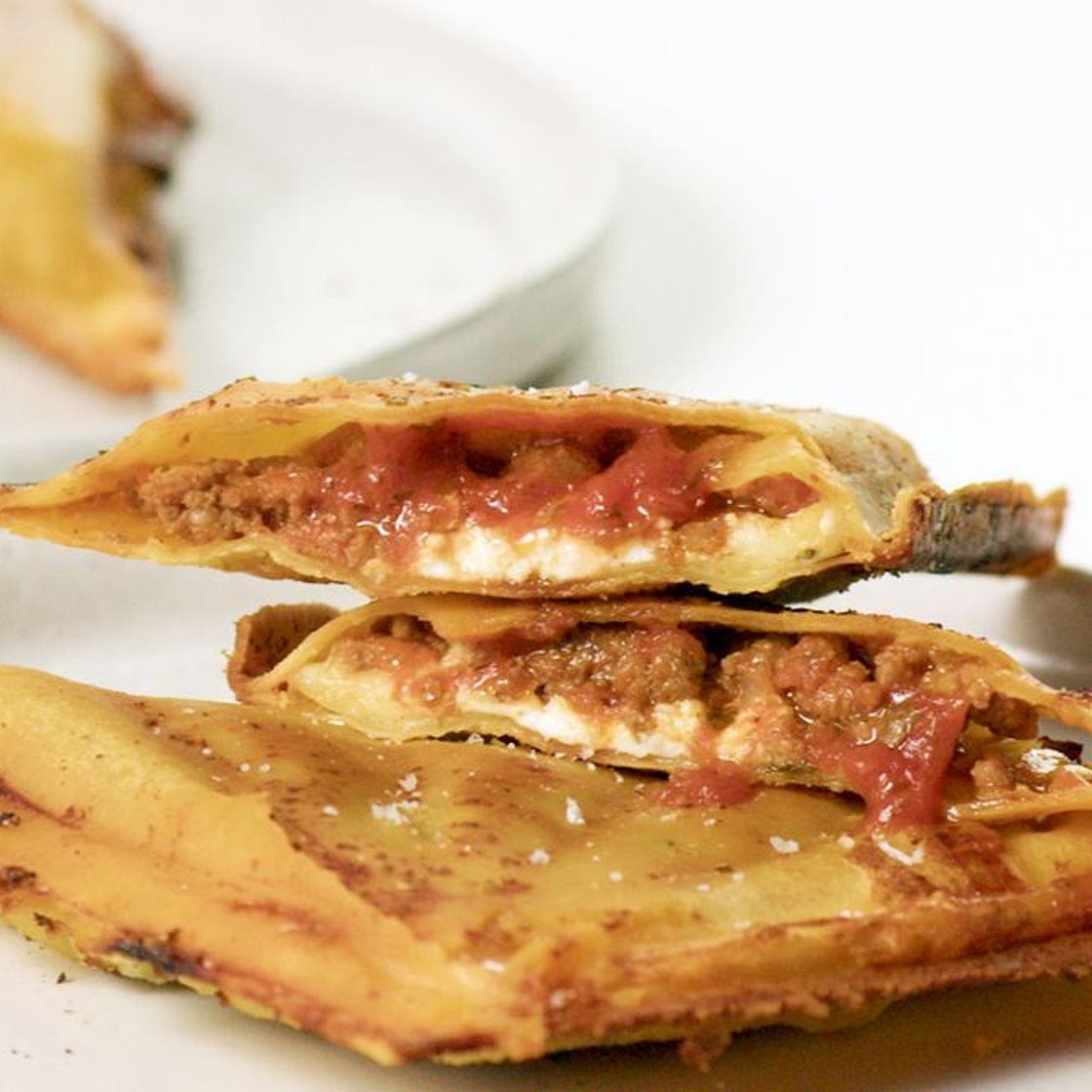 10-minute jaffle maker lasagne recipe