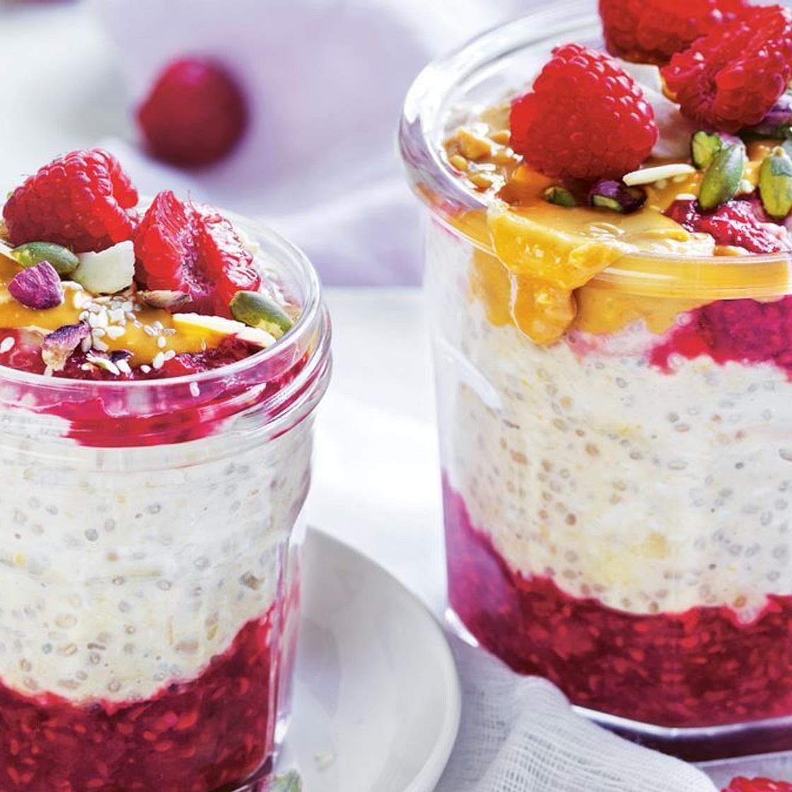 Peanut butter and raspberry overnight oats