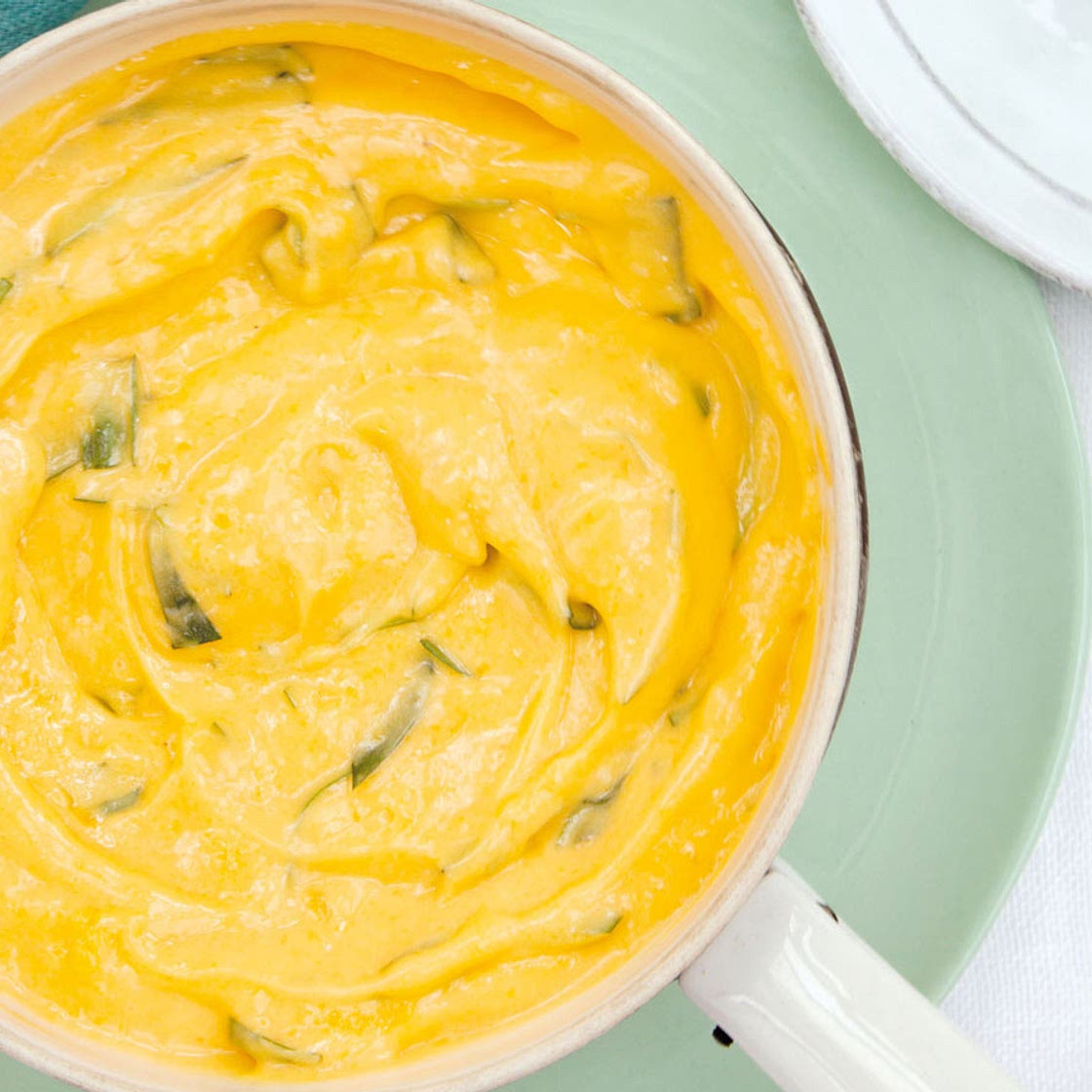 Salsa holandesa con estragon (Tarragon Hollandaise)