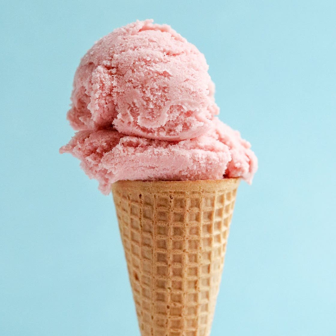 Vegan Strawberry Ice Cream