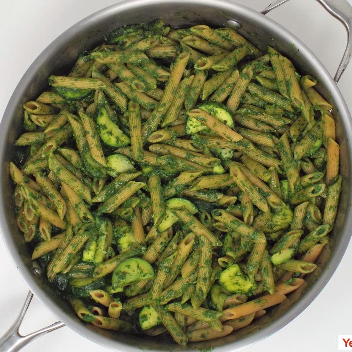 Zucchini and Spinach Pesto Pasta