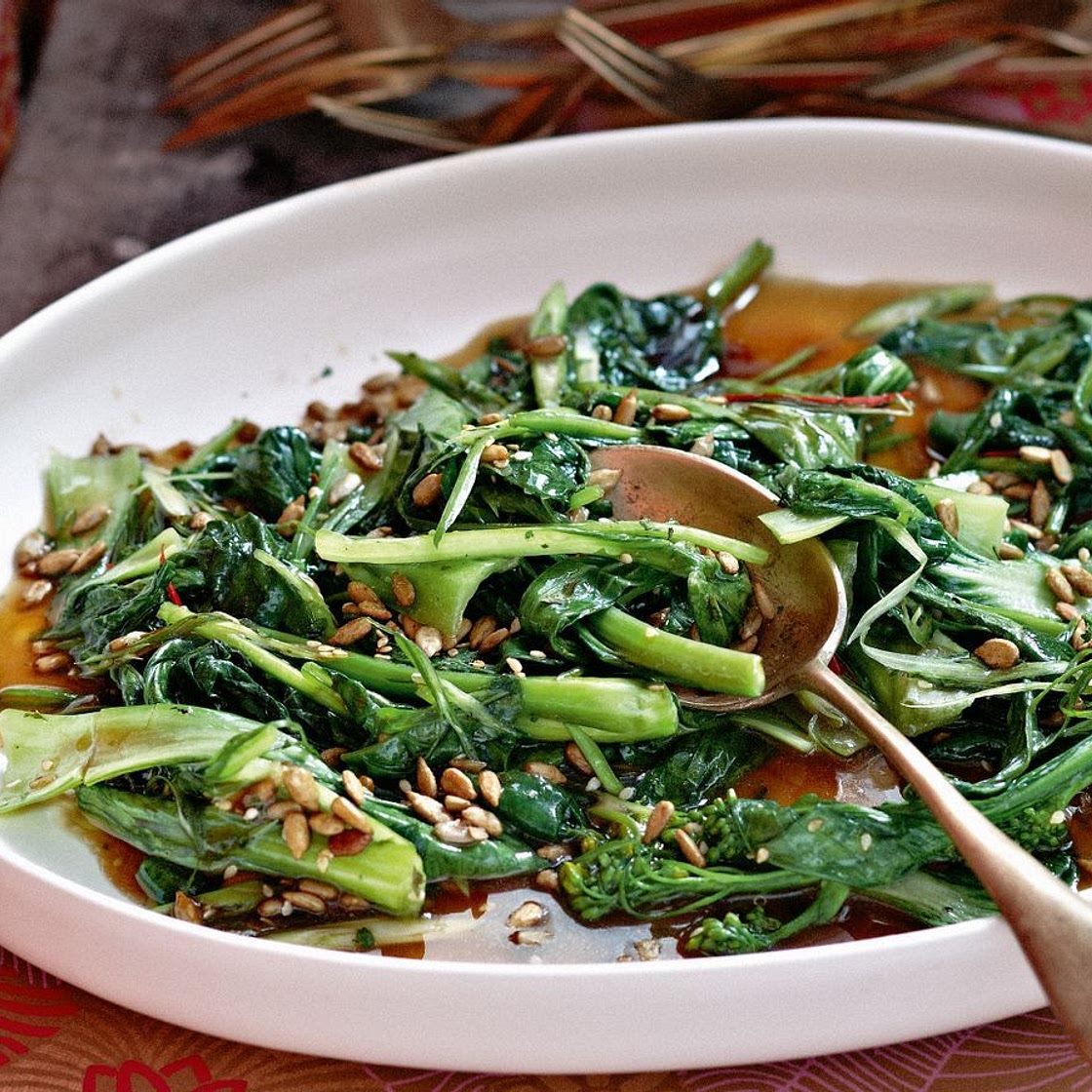 Stir-fried vegetable salad (Pad pak)