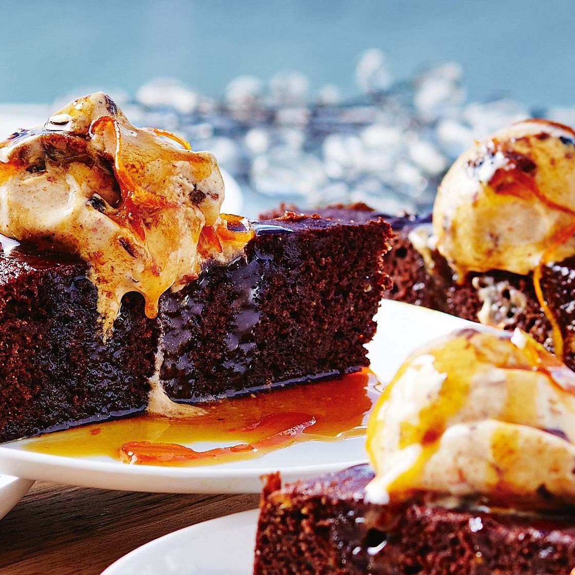 Christmas pudding ice cream