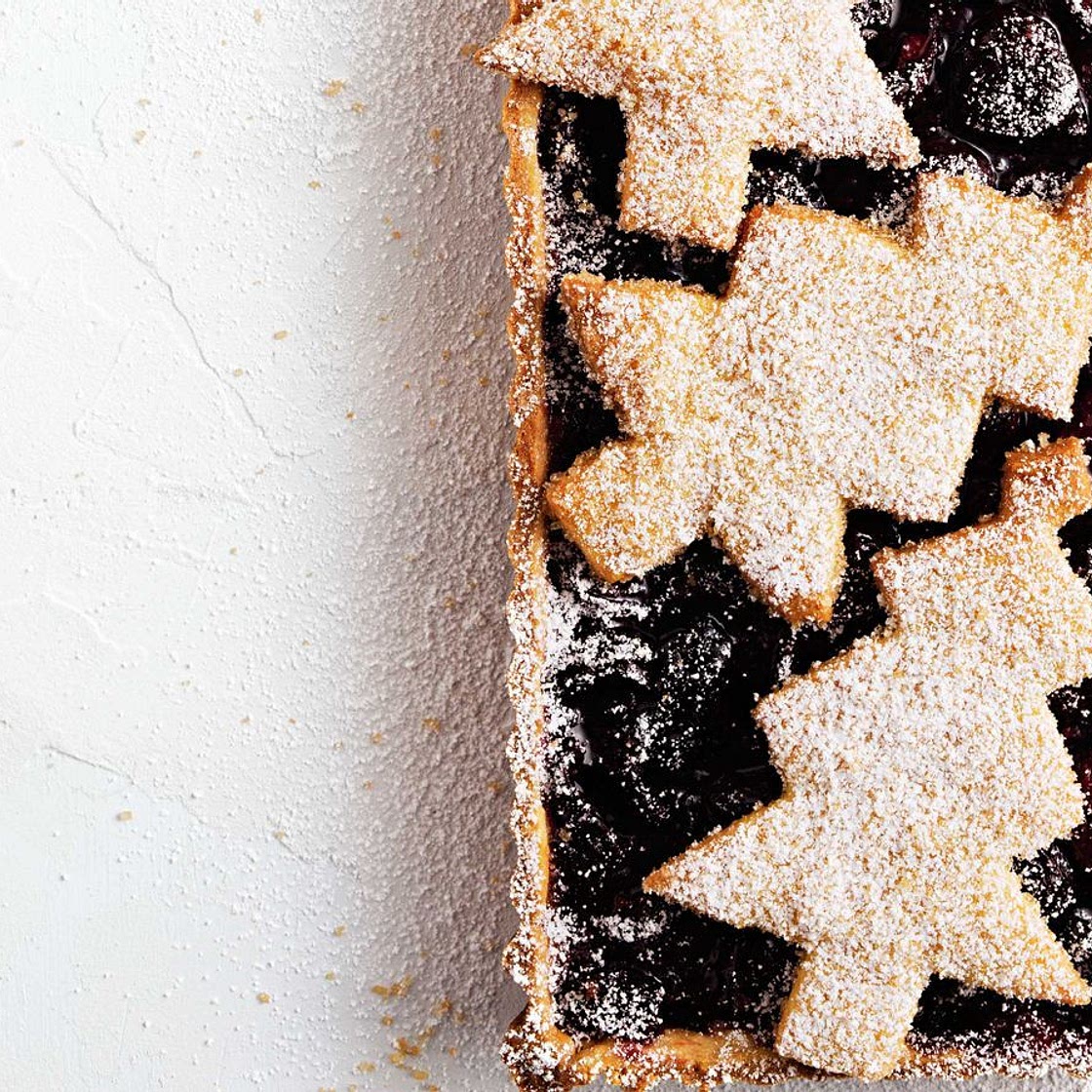 Merry cherry Christmas tart