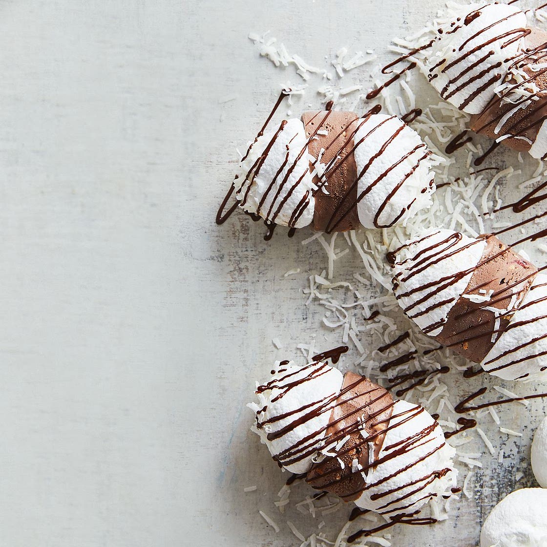 Mini pavlova lamingtons recipe