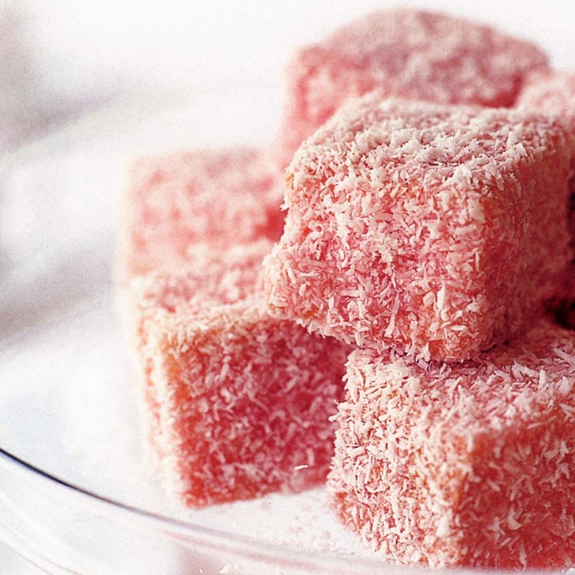 Strawberry lamingtons