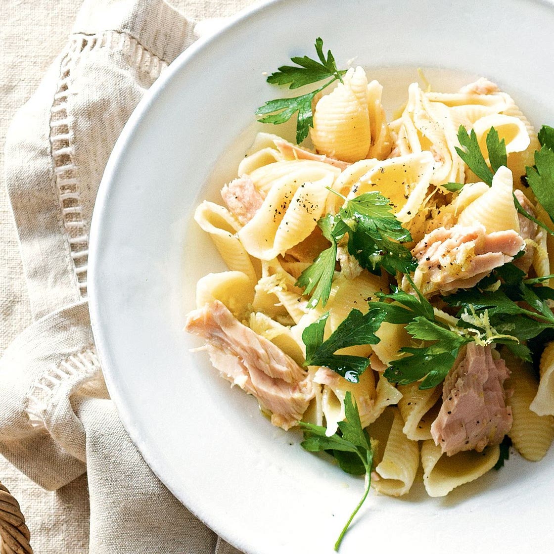 Tuna and lemon pasta