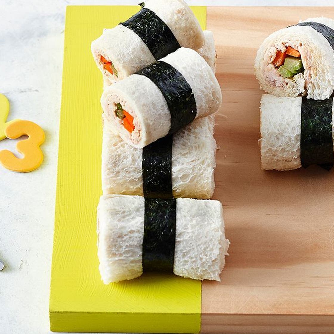 Tuna and vegetable sushi sandwich