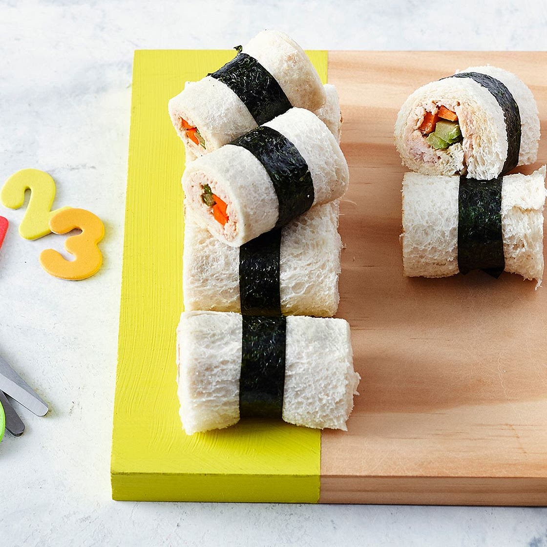 Tuna and vegetable sushi sandwich
