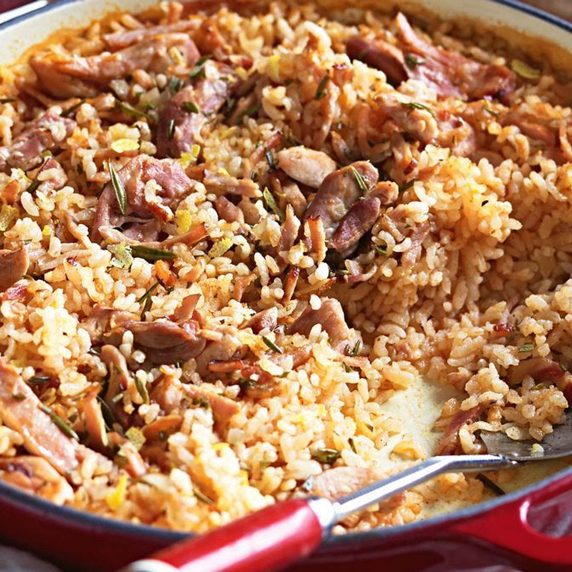 Oven-baked tomato and chicken risotto